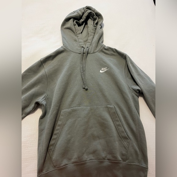Nike Men's Seafoam/Green Hoodie - Picture 1 of 3